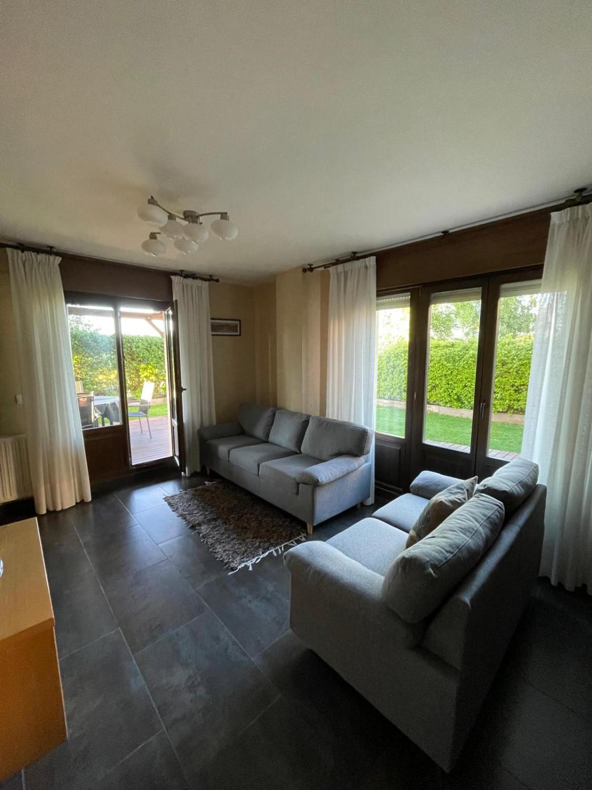 Apartamento Golf con Jardin Sojuela Esterno foto
